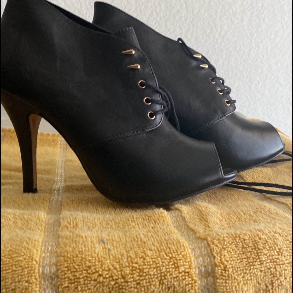 Black sexy boot like sandals